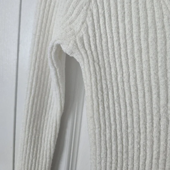 Dynamite White Ribbed Pearl  Button-Up Cardigan - Picture 7 of 8